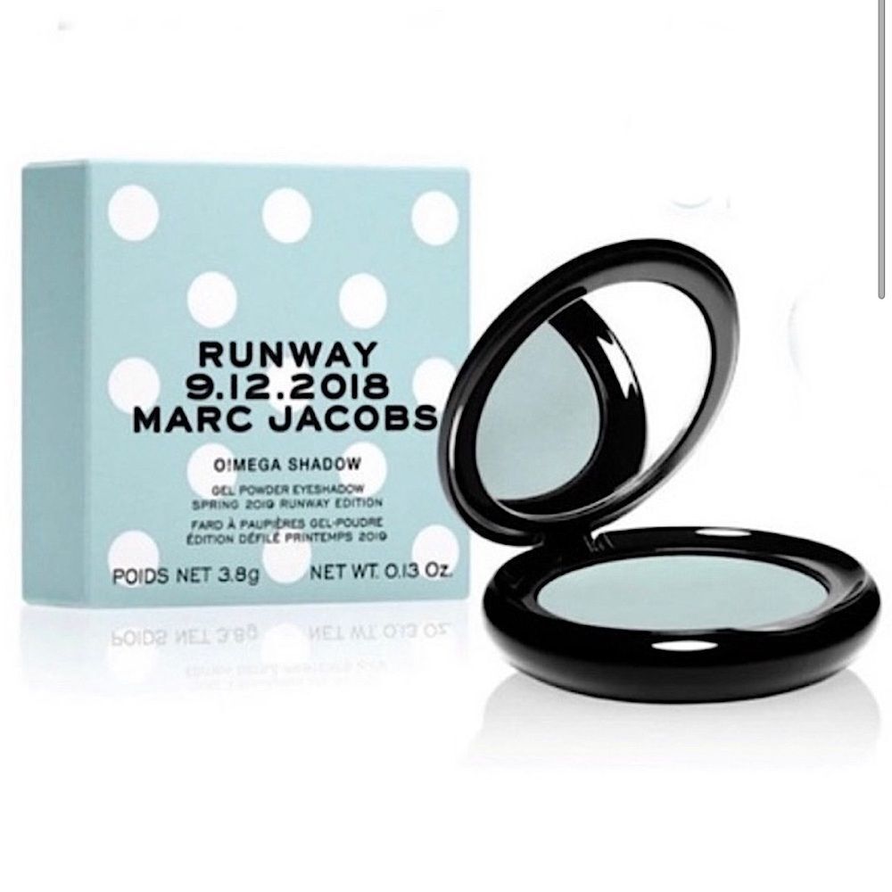 Marc Jacobs Runway 9.12.2018 O!mega Gel Powder Eyeshadow Smoke